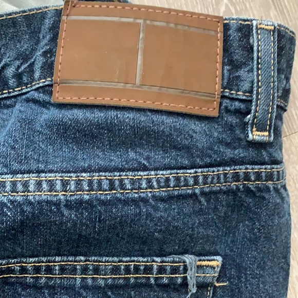 TOMMY HILFIGER GUYS JEANS. Wow! Cheap!!!! - Picture 8 of 8